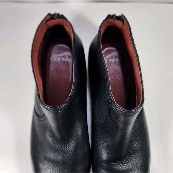 Dansko Becki Black Leather Ankle Boots Womens 39 EUR 8.5-9 US Wood Heel EUC - Picture 11 of 12